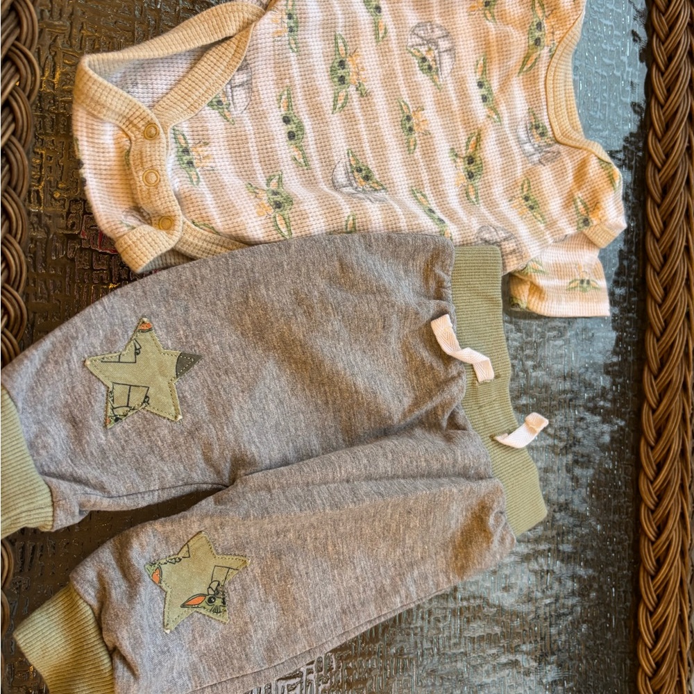 Star Wars Green and Gray Baby Matching Set